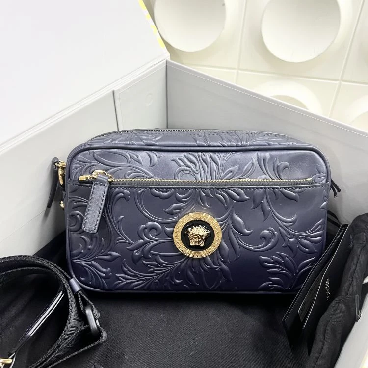 95新/范思哲/C14038063917/[251116zbb]