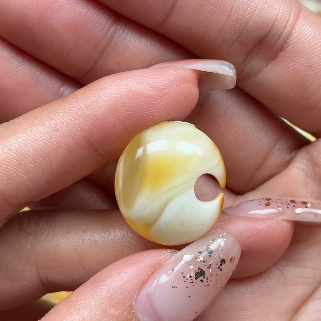 琥珀未镶嵌裸石蜜蜡