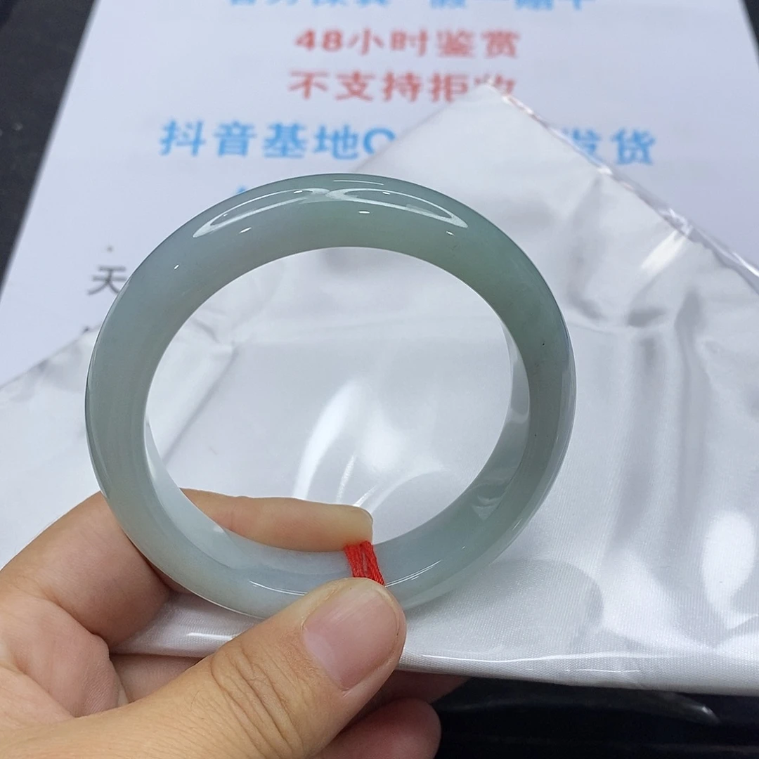 翡翠未镶嵌手镯翡翠