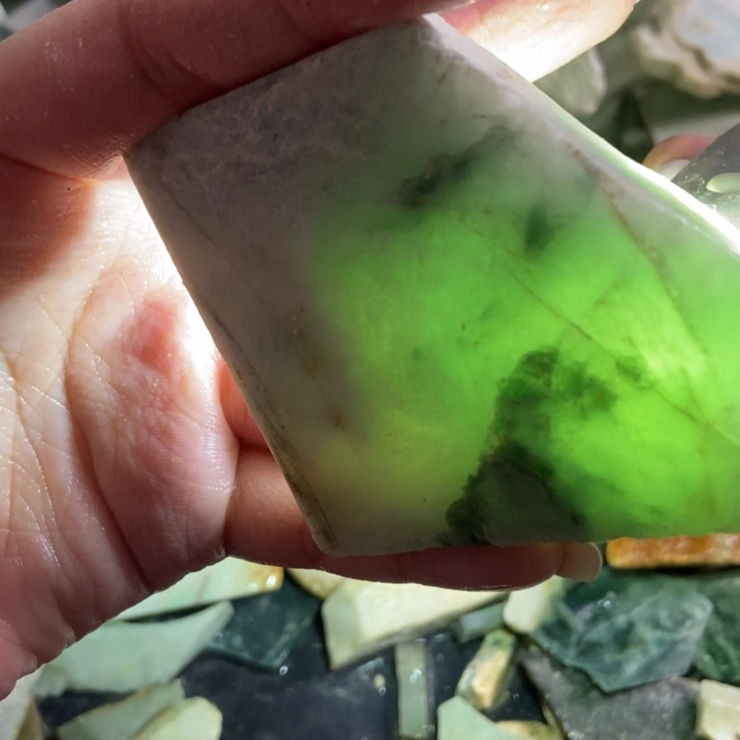 翡翠未镶嵌挂件天然翡翠