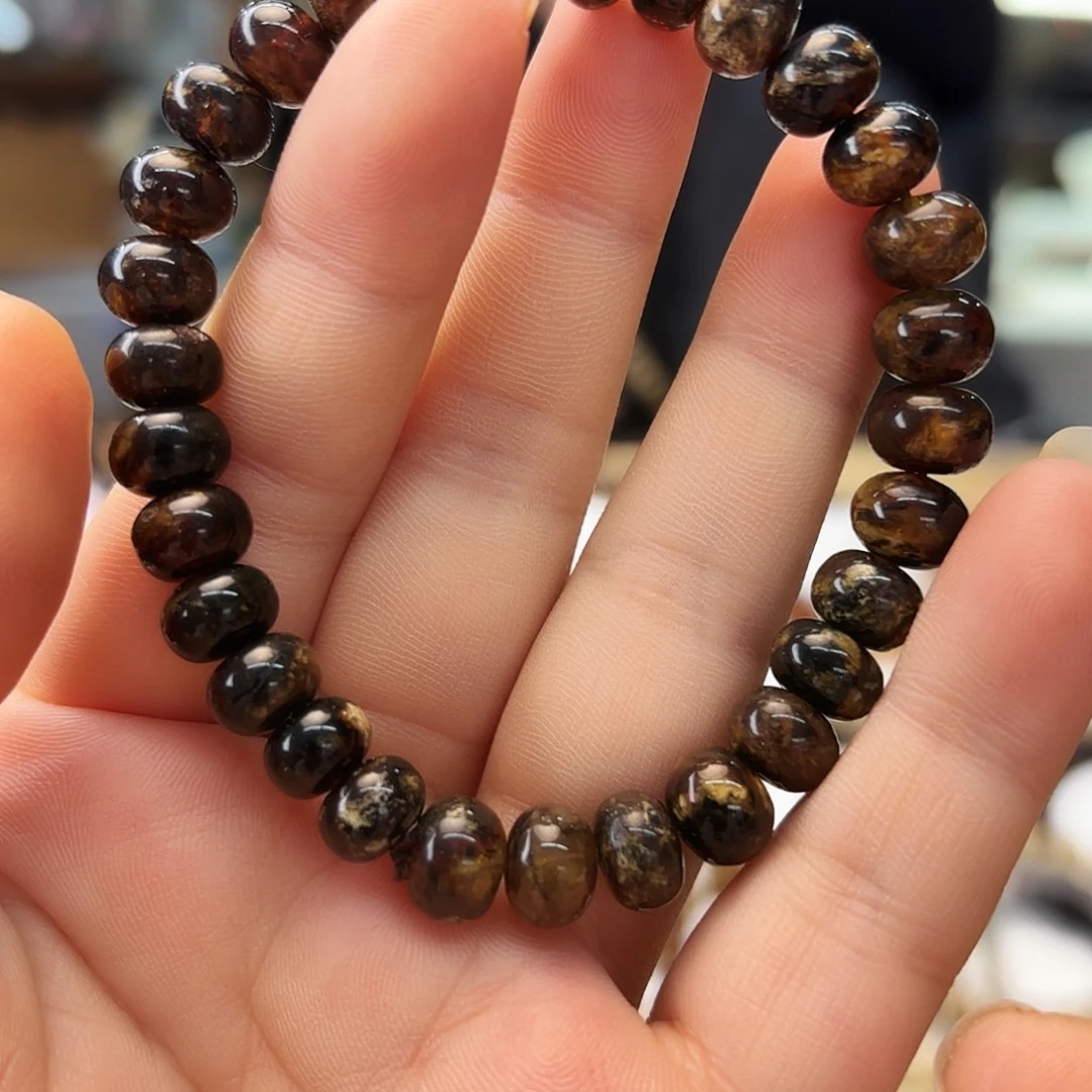 琥珀未镶嵌裸石八