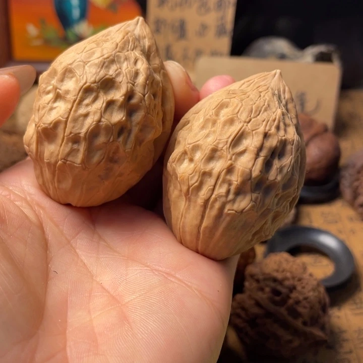 自****人云南铁核桃默认微瑕108