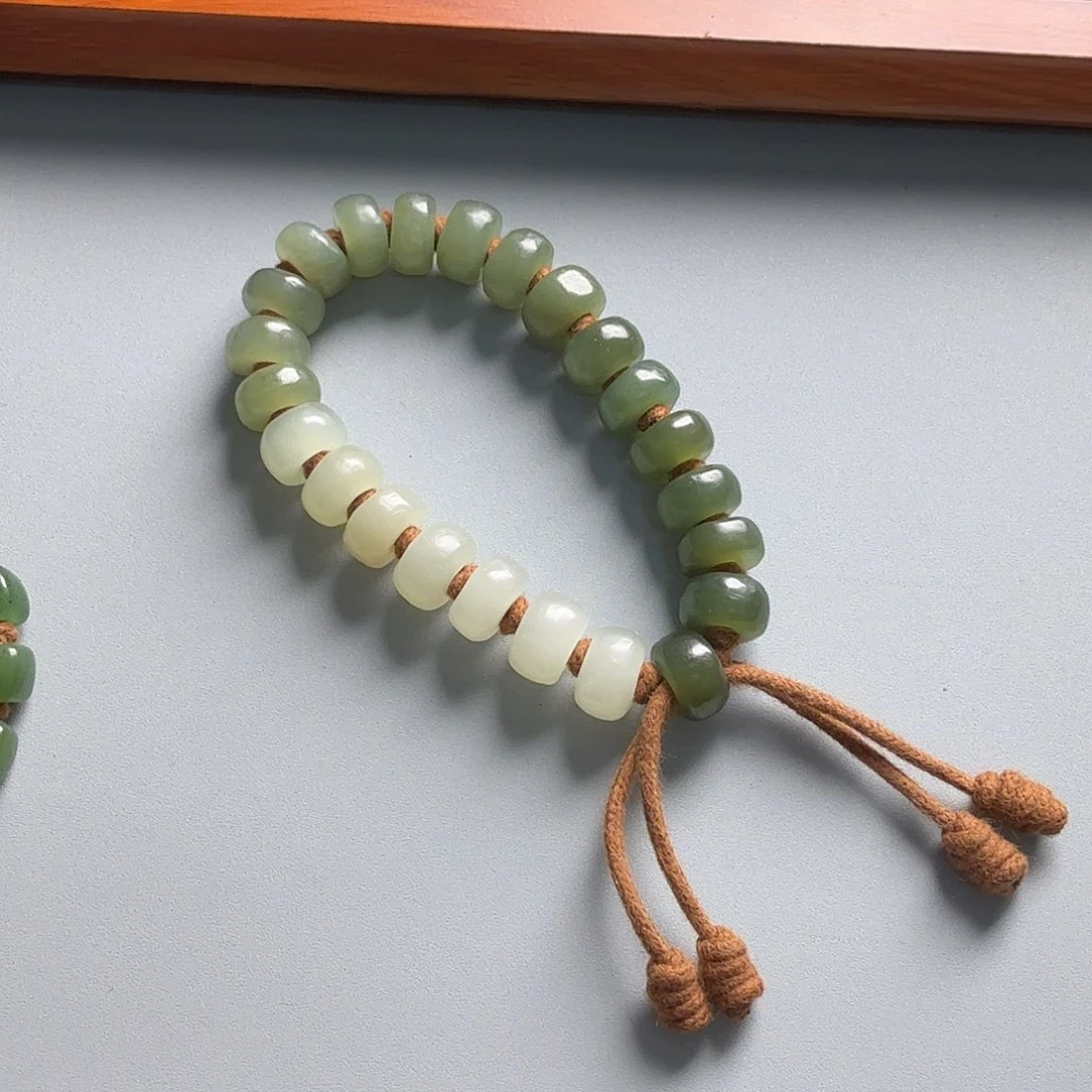 狮***️和田玉（糖玉）未镶嵌手链