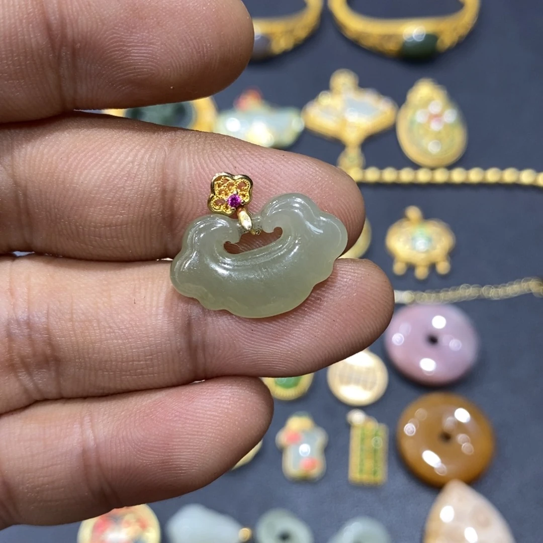 和田玉颈饰银S925镀金镶嵌