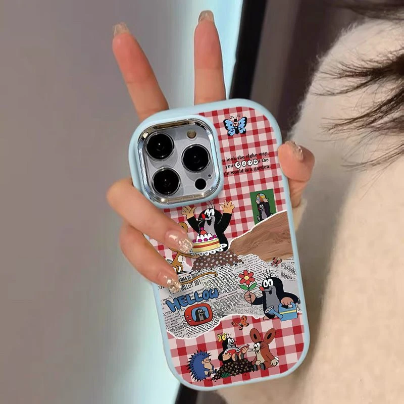 卡通报纸鼹鼠适用OPPOA2pro手机壳a32/a57/a72/a93s金属镜框reno7