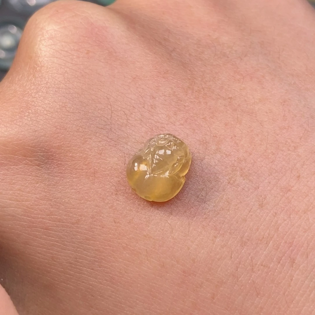 翡翠颈饰未镶嵌貔貅