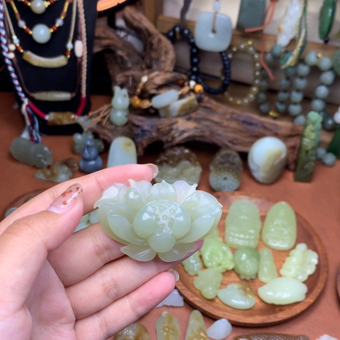 和田玉未镶嵌挂件