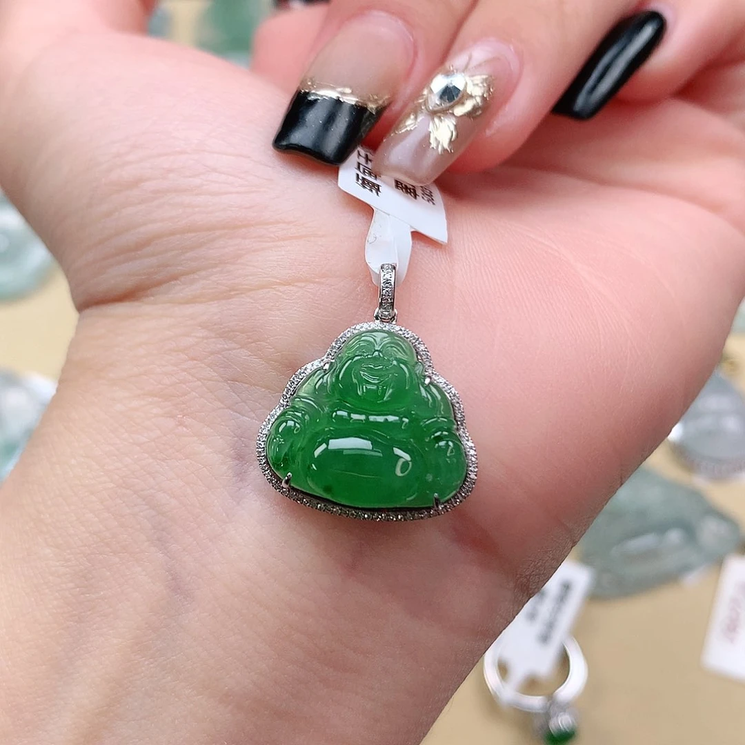 翡翠颈饰18K金镶嵌佛公