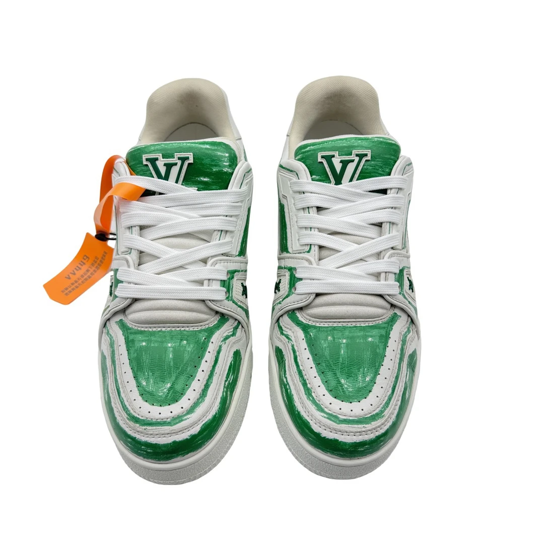 95新 LouisVuitton/路易威登 40.5码涂鸦LOGO trainer96新VV449