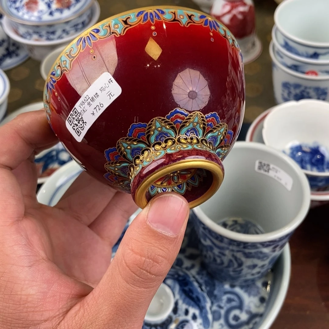 陶瓷艺术家的作品是一种