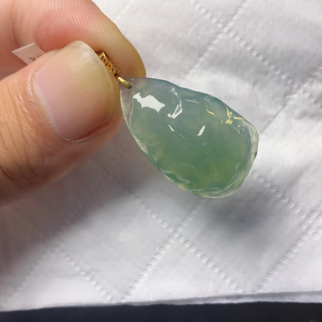 翡翠挂件未镶嵌129