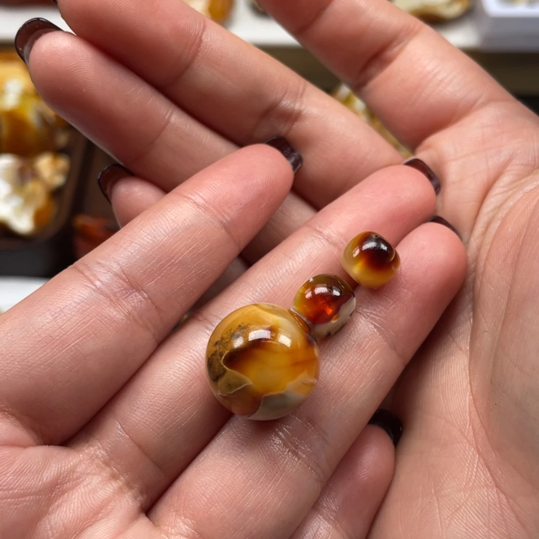 .***、定制琥珀未镶嵌天然蜜蜡原石