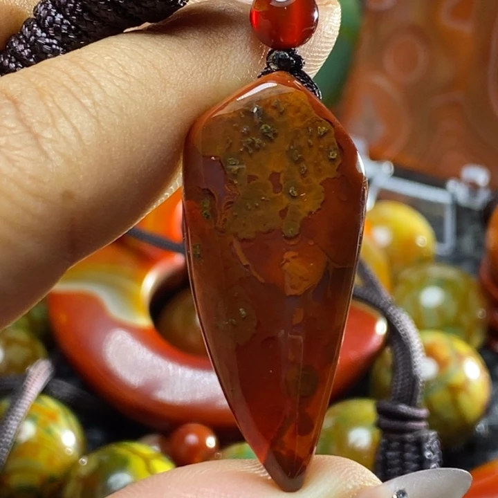 选***待玛瑙/玉髓未镶嵌颈饰