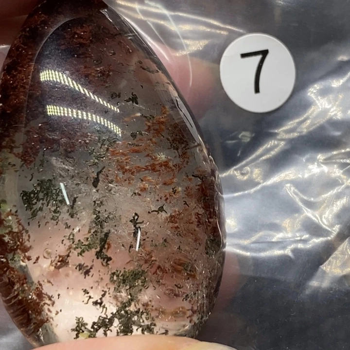 国***双未镶嵌颈饰水晶天然水晶