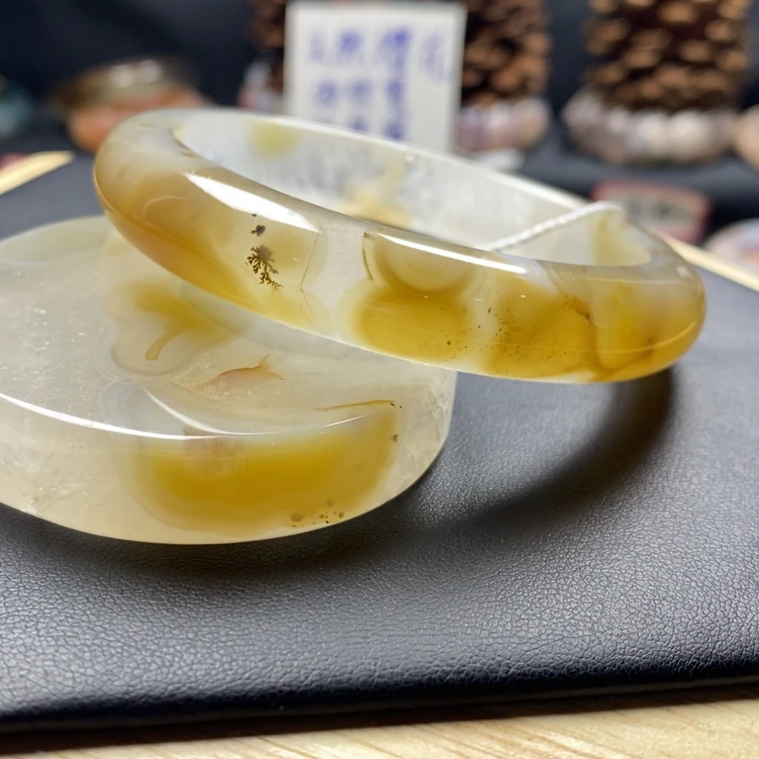 鱼***忆玛瑙/玉髓未镶嵌手镯（开口镯）