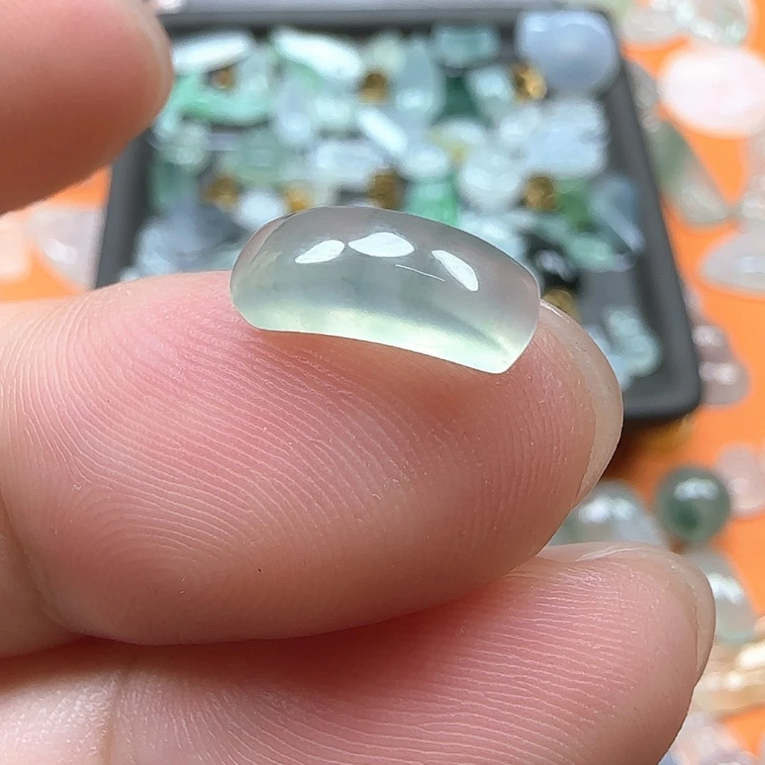 定制翡翠未镶嵌翡翠