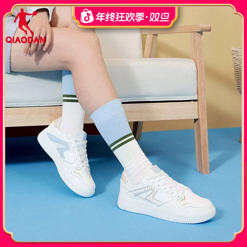 乔丹涂鸦风粉色板鞋女2025秋冬新款百搭小白鞋女小清新休闲运动鞋