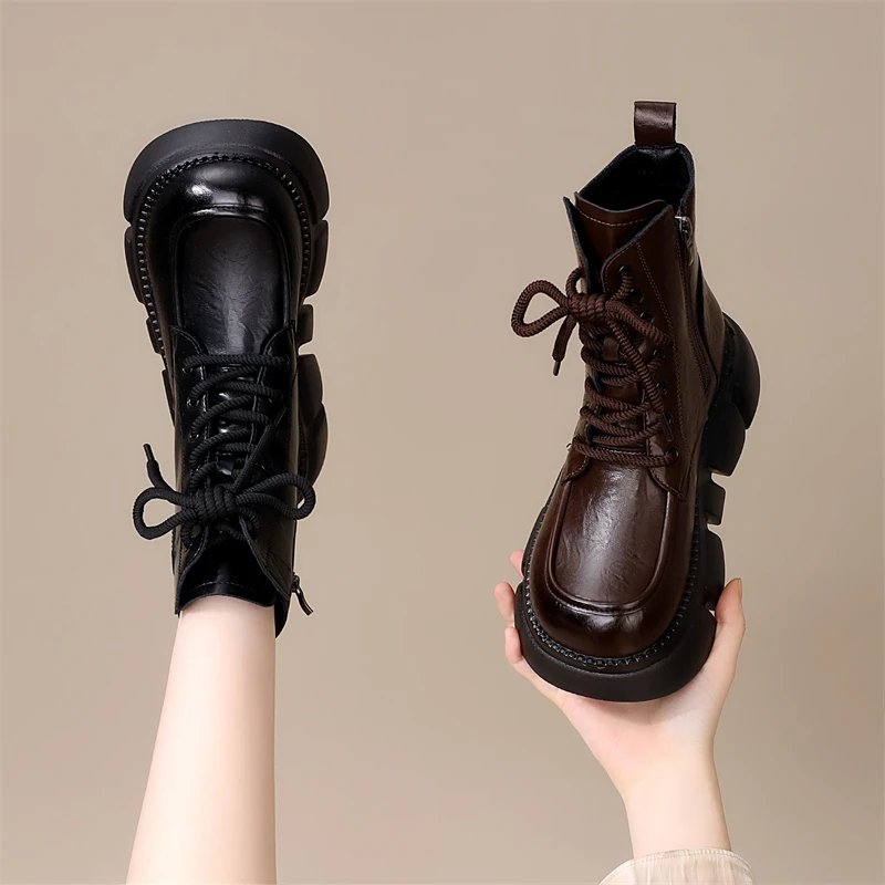 英伦帅气厚底马丁靴女2025年秋冬新款爆款软底透气轻便瘦瘦小短靴