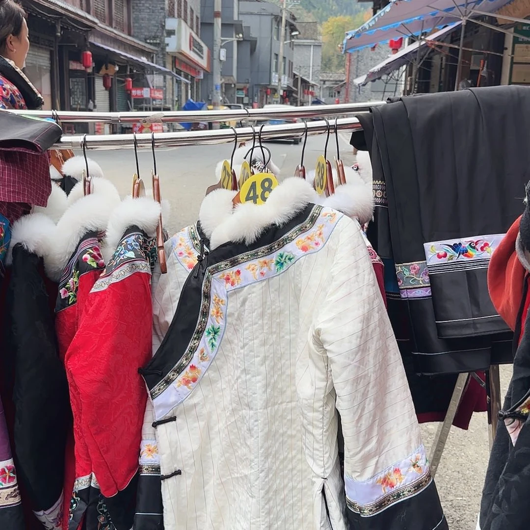 湘西苗族刺绣加棉163 130斤