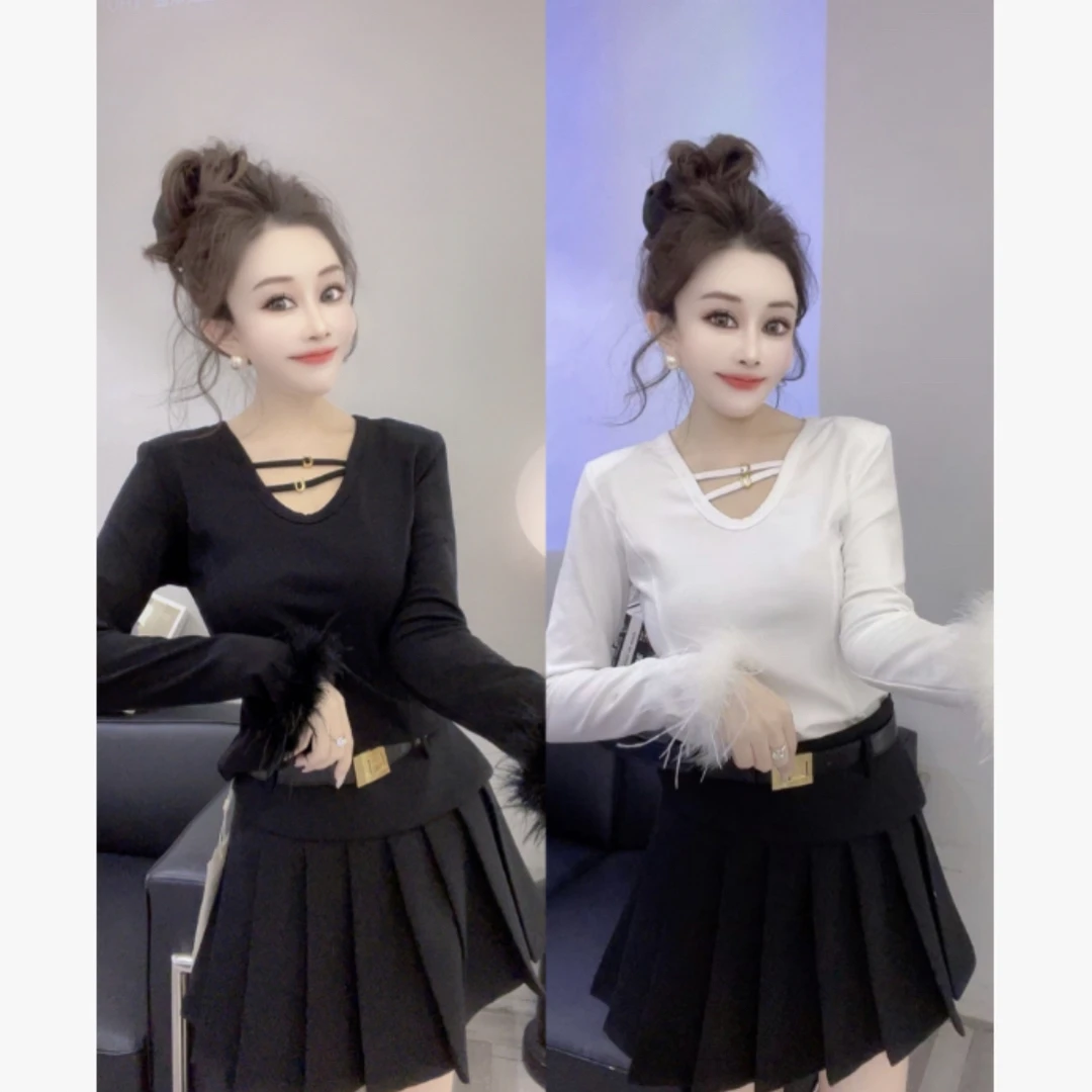 甜美洋气减龄冬季新款毛毛袖口V领加绒长袖T恤女时尚修身显瘦打底