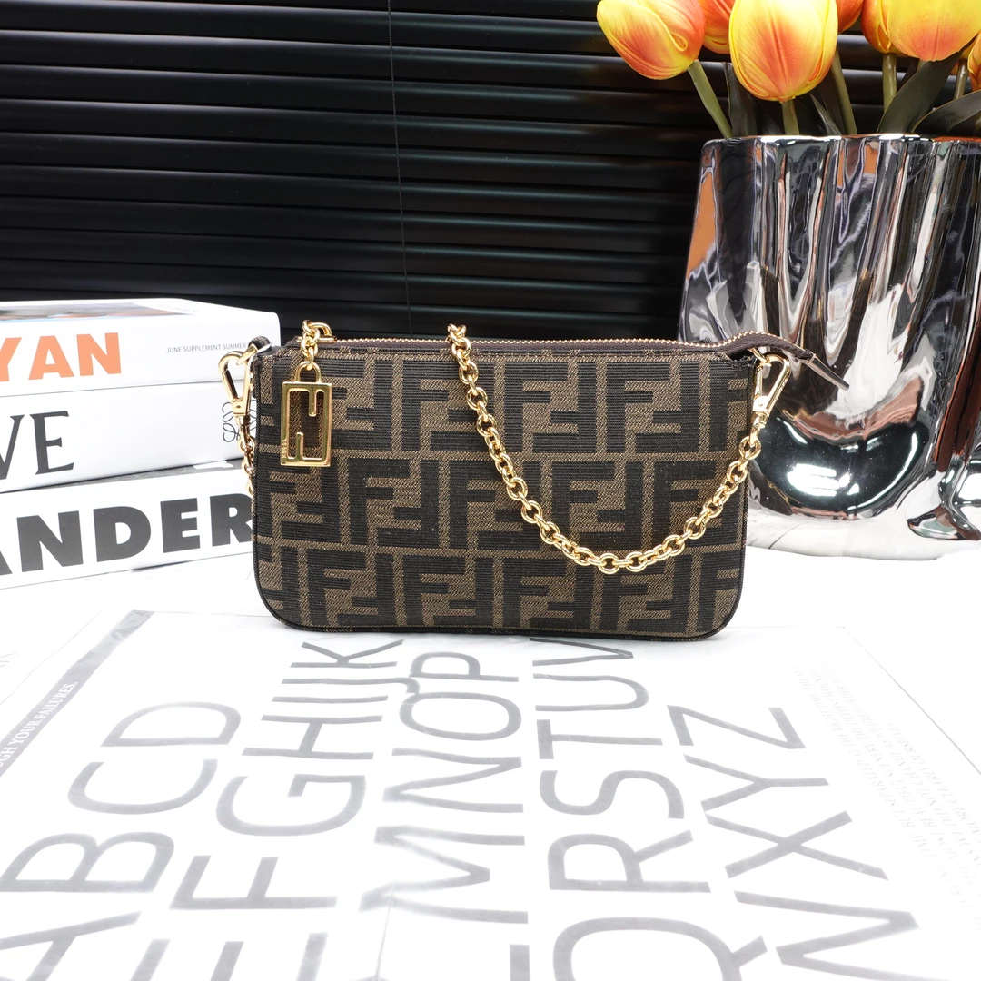 95新 FENDI/芬迪  /单肩包/T10168289