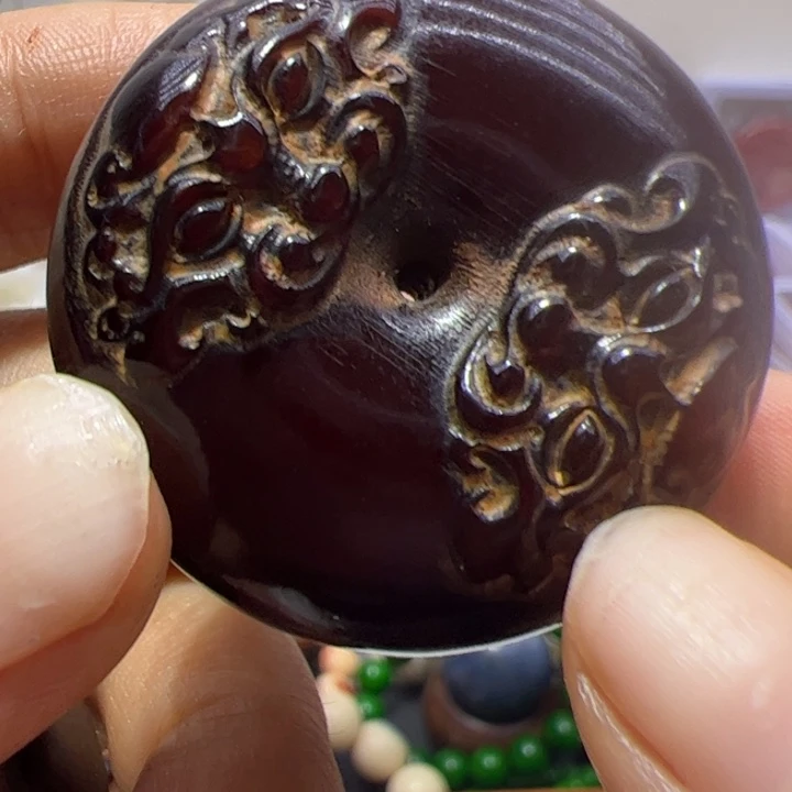 大果紫檀（缅甸花梨）麝红扣子