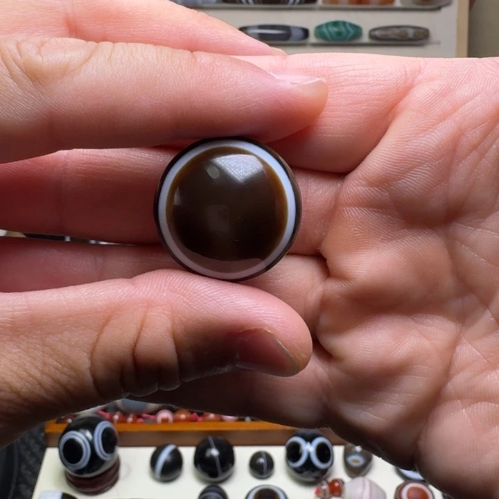 玛瑙/玉髓未镶嵌颈饰卡*斯