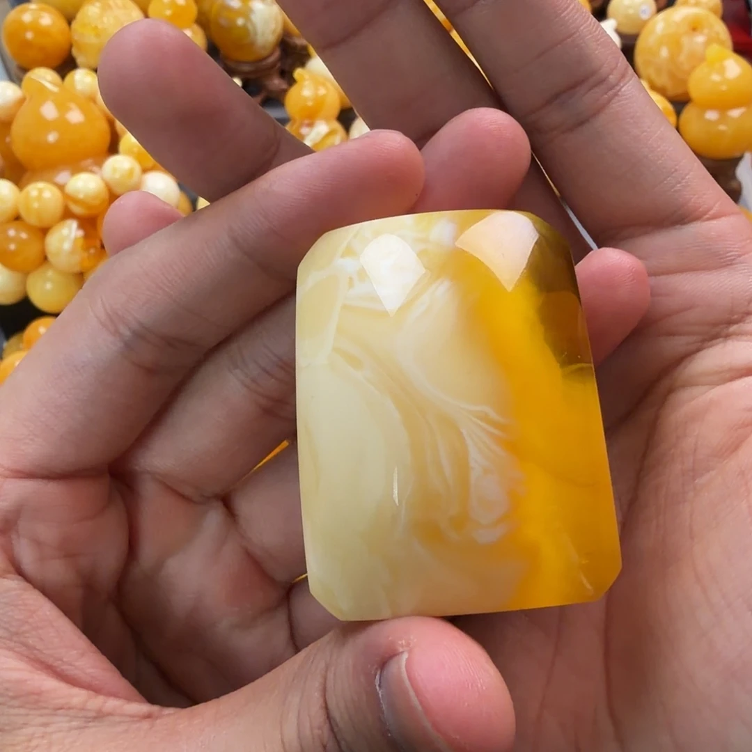 琥珀未镶嵌珠宝奇石31g