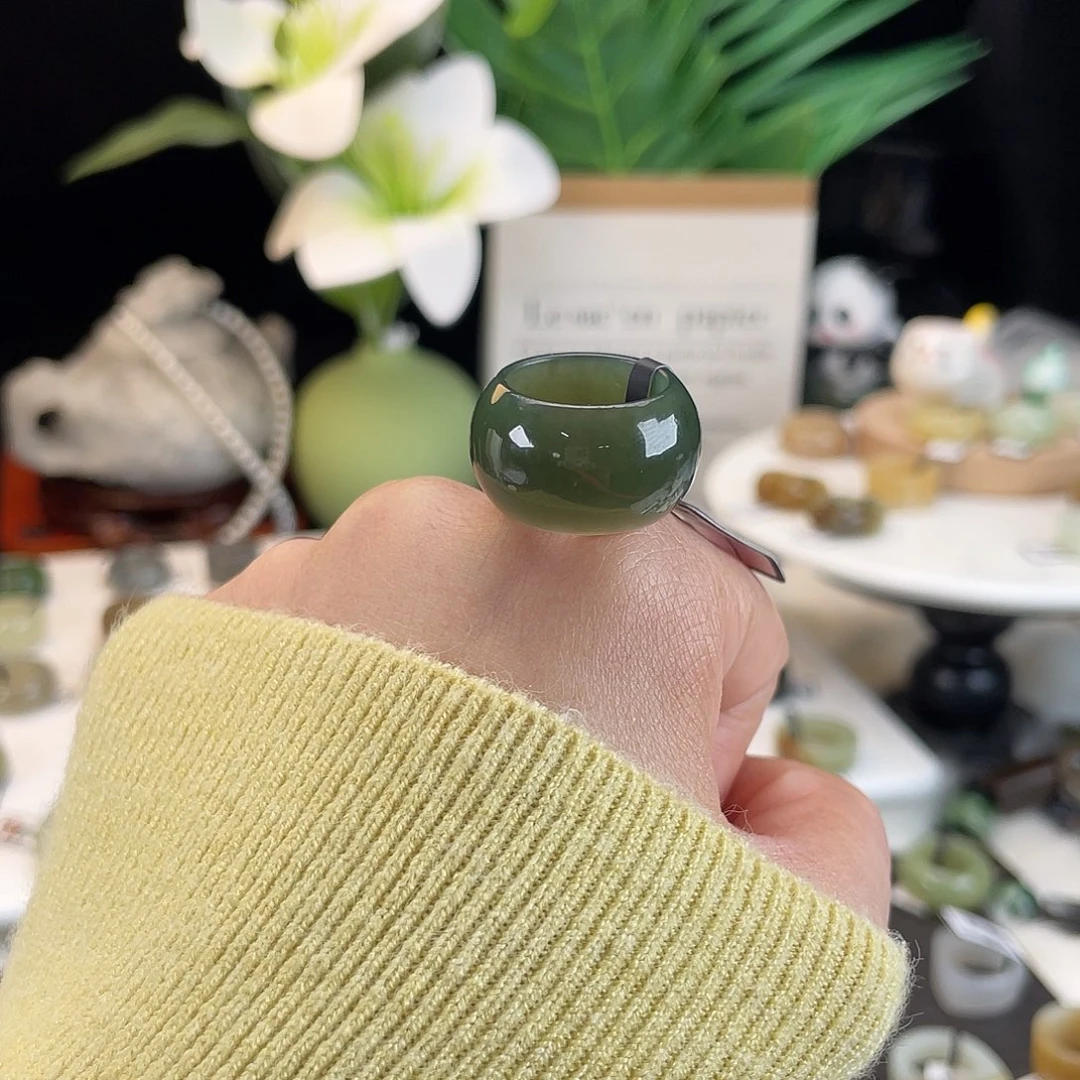 和田玉未镶嵌戒指E6墨绿墩墩16