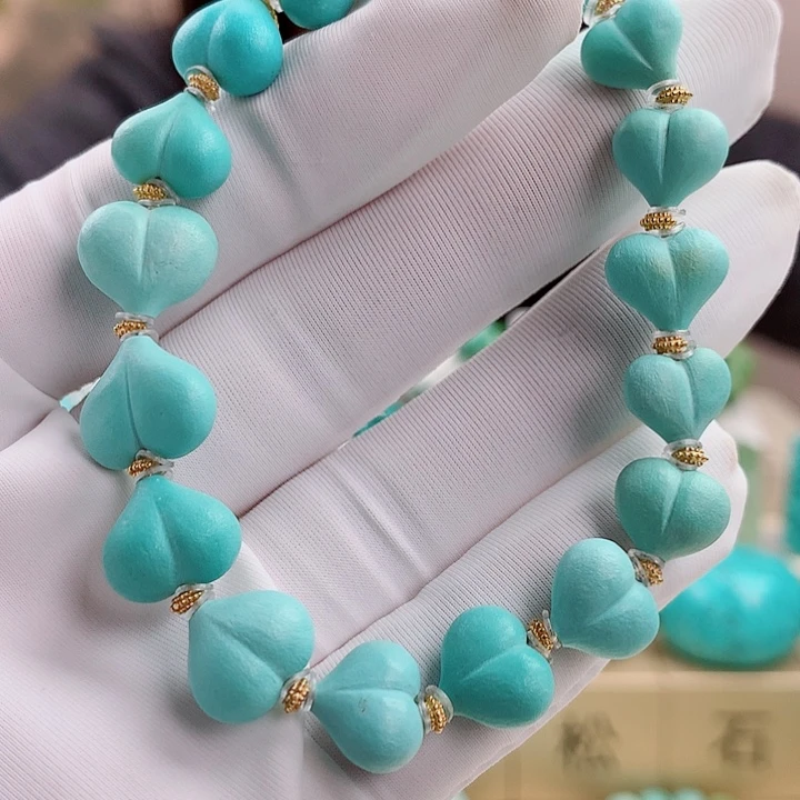 绿松石未镶嵌珠宝奇石