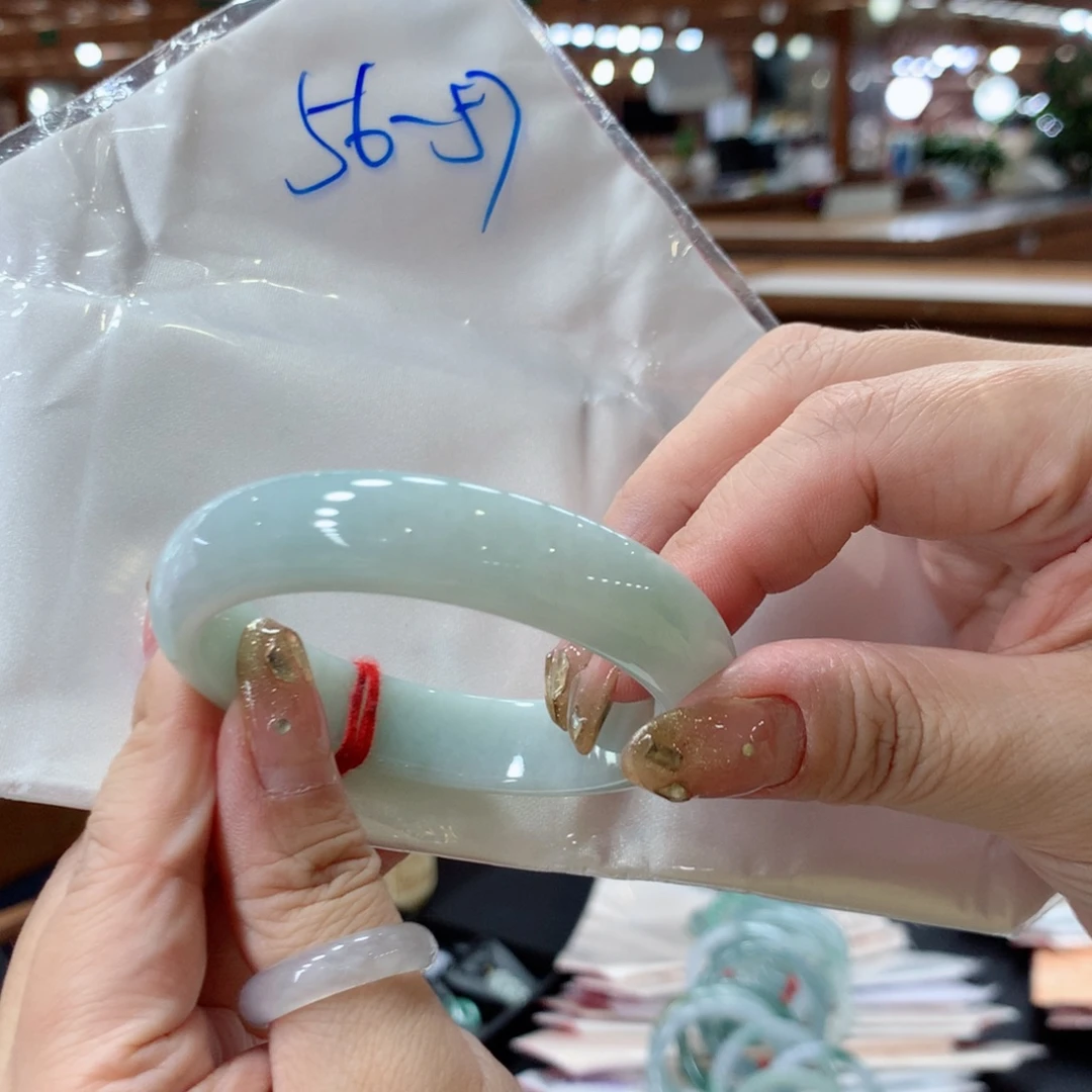 未镶嵌手镯翡翠买断