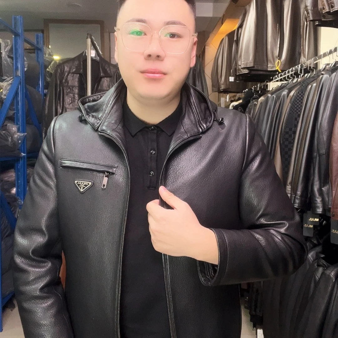 凉****心2107 山羊加羽绒 54码