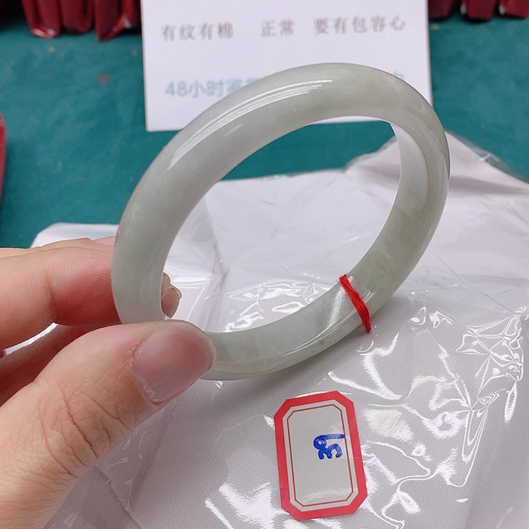 翡翠手镯未镶嵌A***e399999999