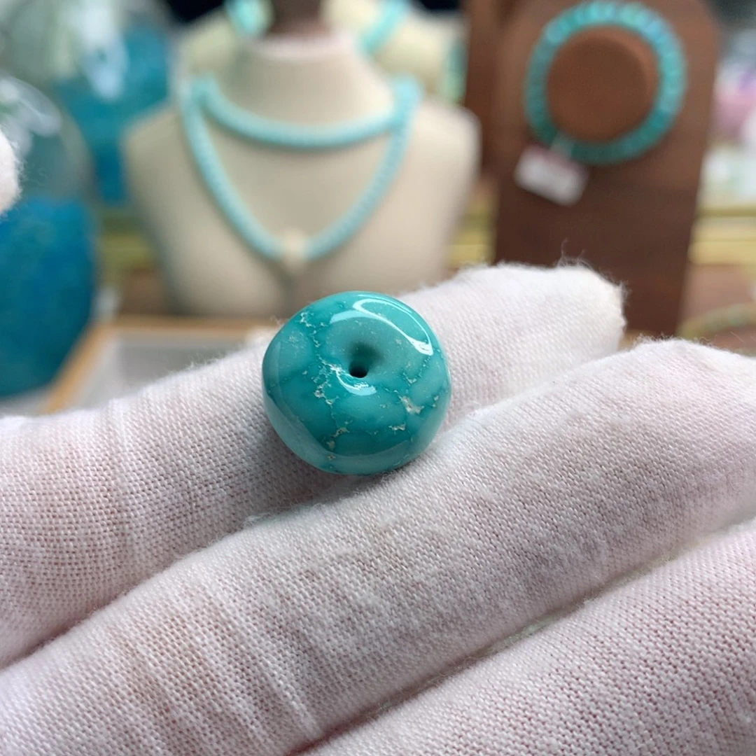 绿松石未镶嵌饰品