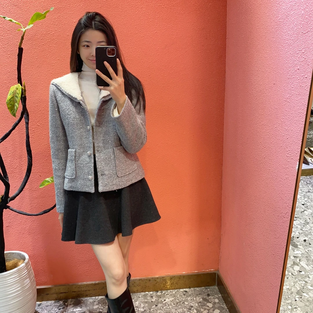 （默茗服装）灰色亮片白披肩外套