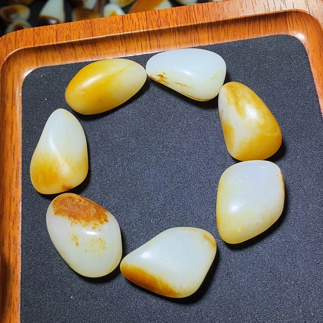 和田玉未镶嵌手链