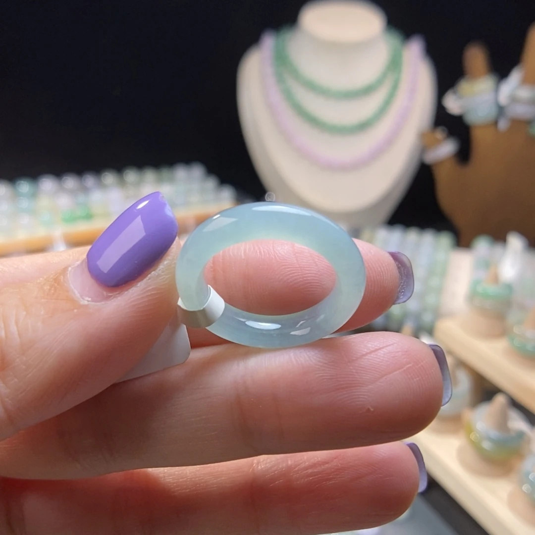 翡翠未镶嵌戒指13号晴蓝