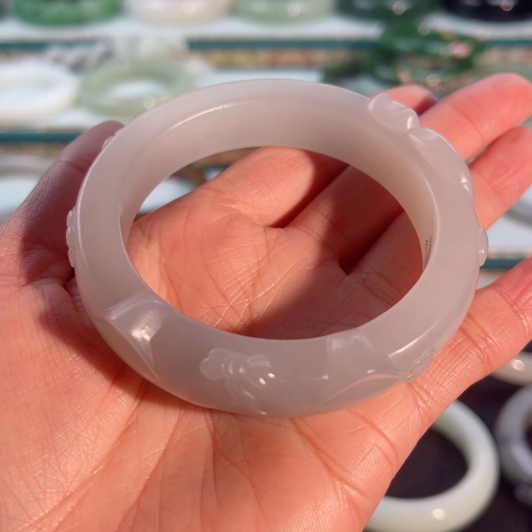 和田玉手镯未镶嵌⁶****⁶