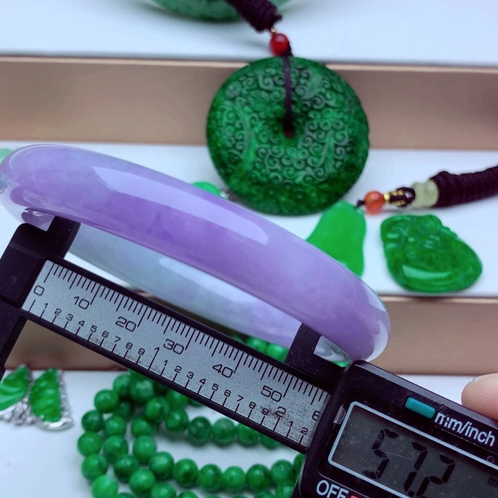 翡翠未镶嵌手镯．．．．．