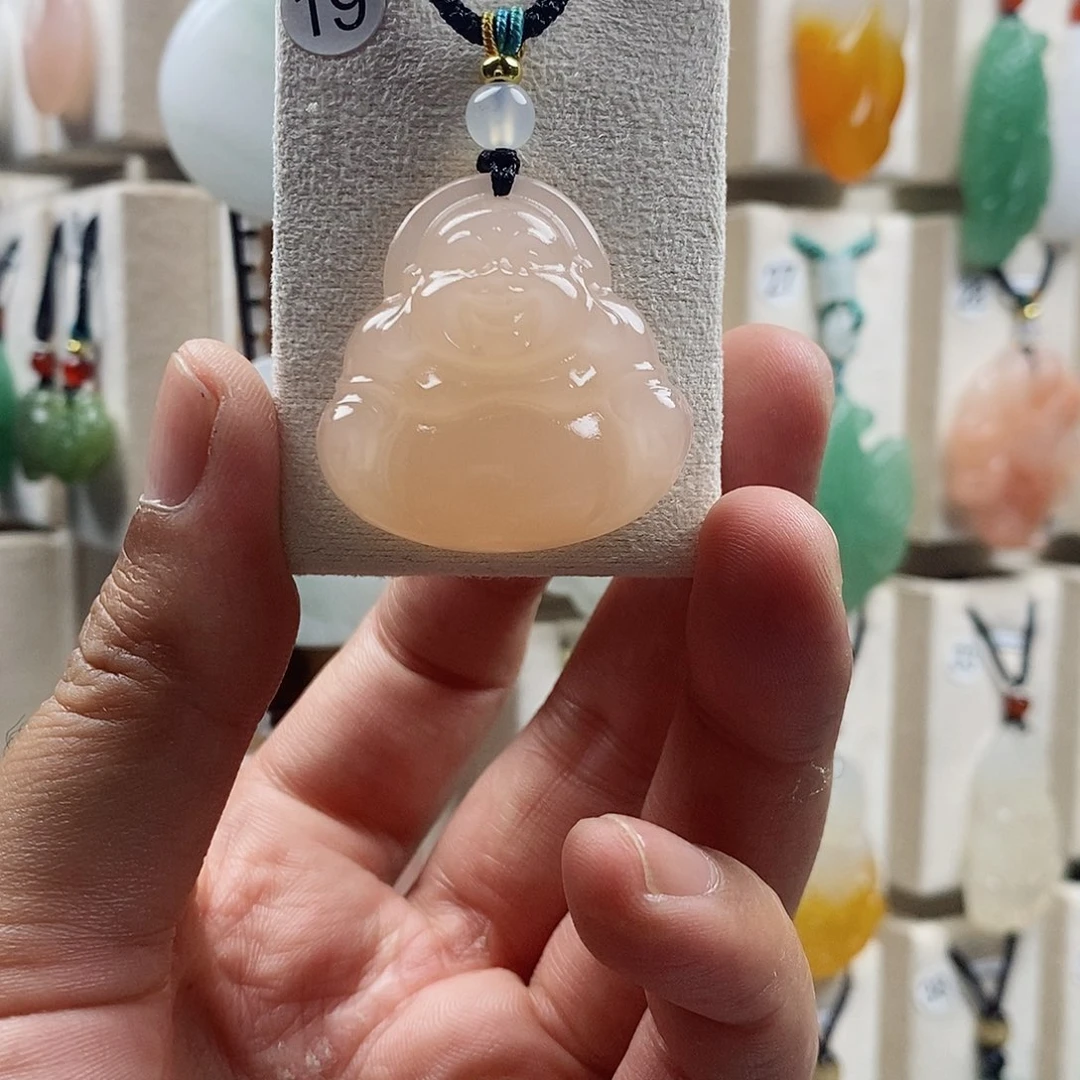 石英质玉（金丝玉）未镶嵌颈饰
