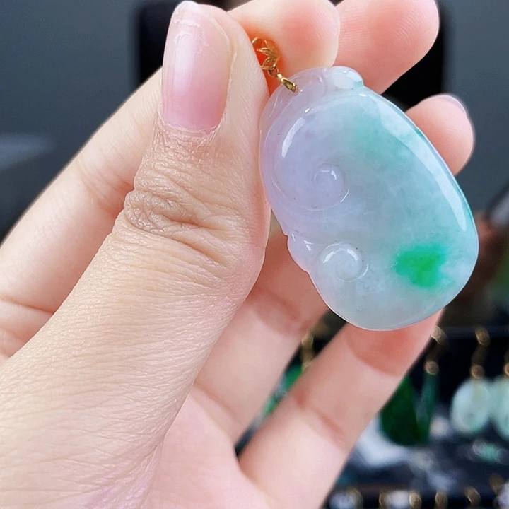 翡翠颈饰18K金镶嵌饰品