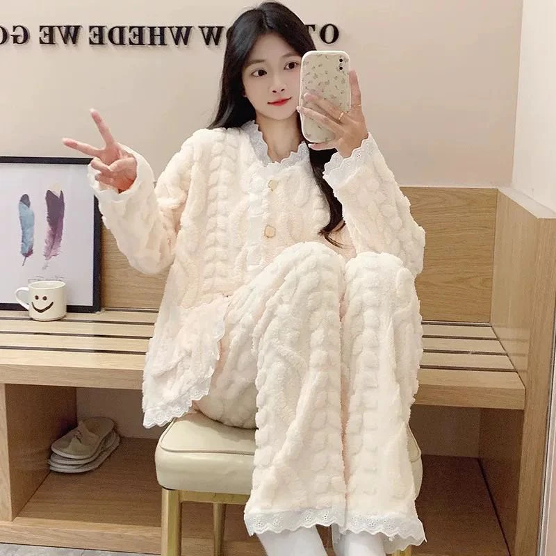 新疆包邮冬季珊瑚绒加厚加绒蕾丝边长袖开衫保暖女士睡衣家居服