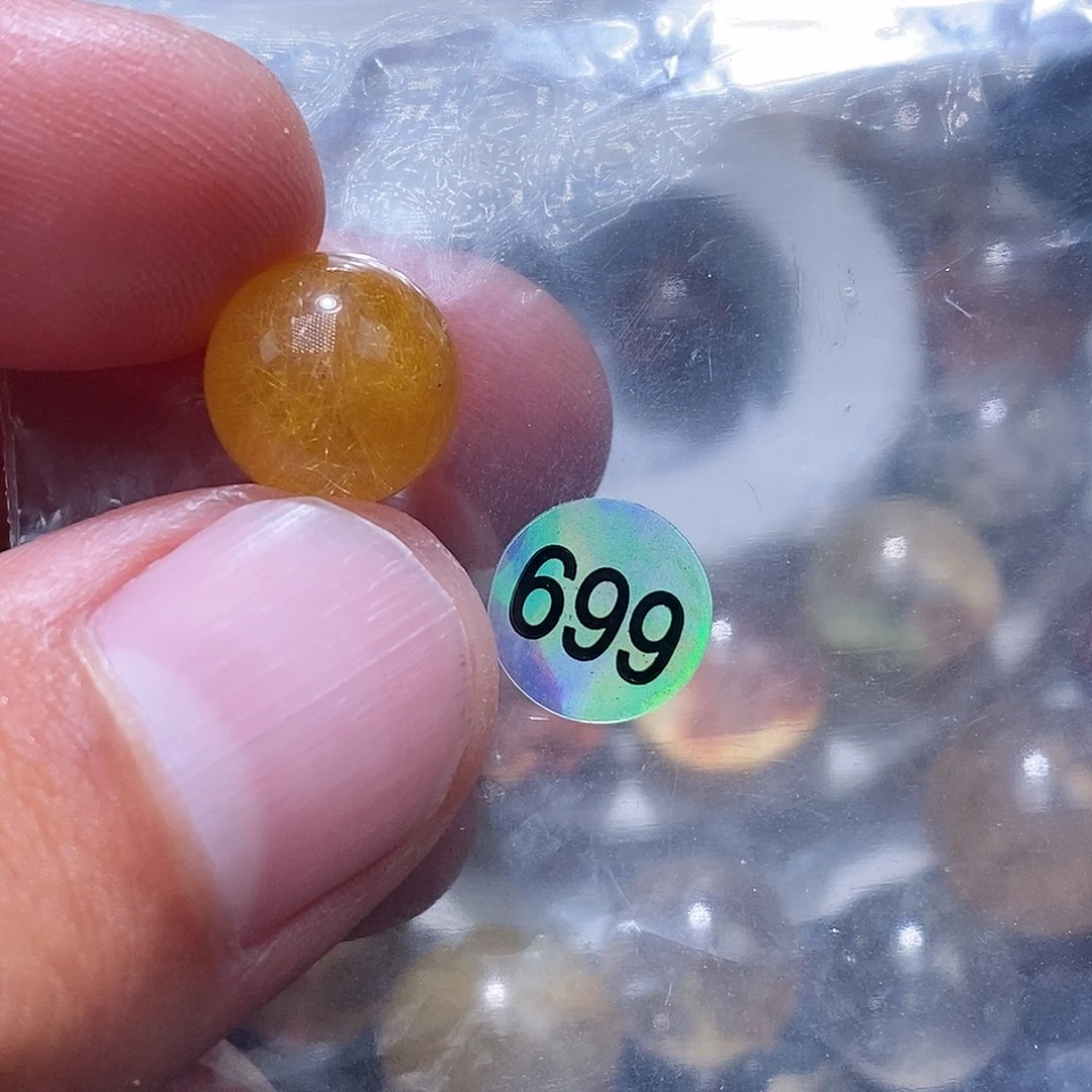 卿***我发晶手链未镶嵌天然水晶