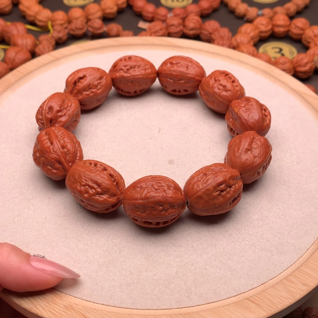 文玩核桃手串牛油果