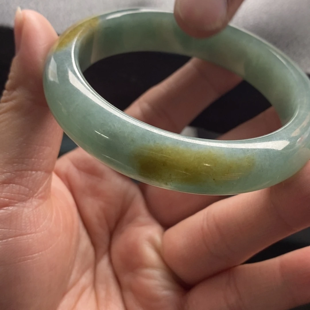 蝶****定制翡翠未镶嵌手镯