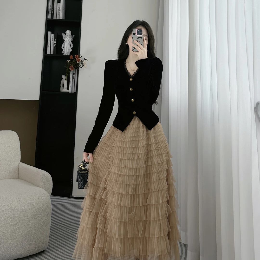 拉夏贝尔25秋季新法式显瘦高级气质丝绒上衣+蛋糕裙 10267 LHD