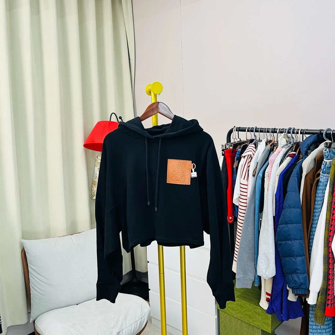 99新 LOEWE/罗意威  黑色皮牌大Logo帽衫 L码