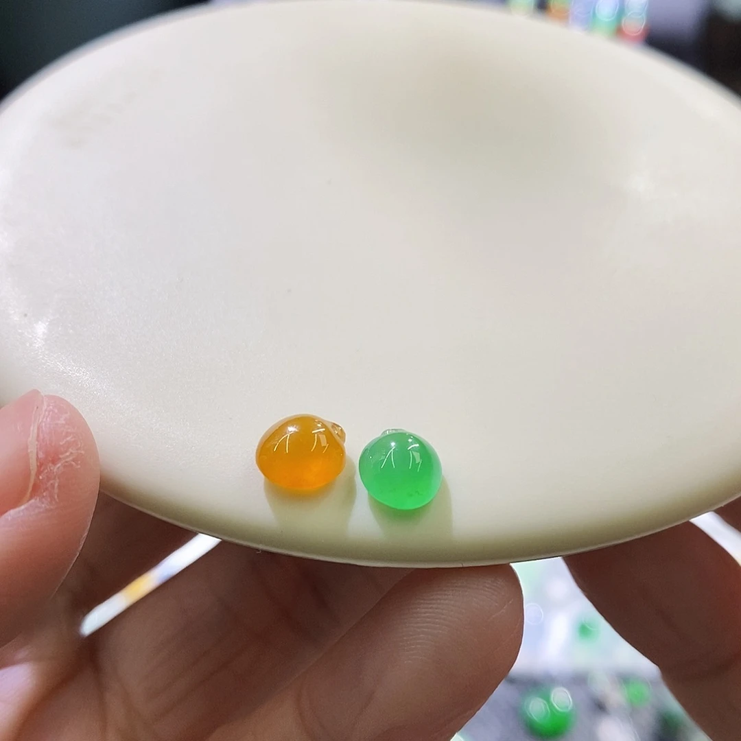 未镶嵌挂件翡翠桃子