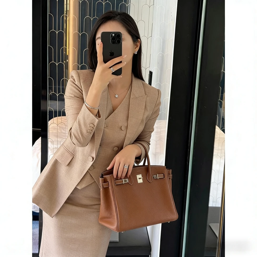 2025春季新款气质精英风通勤轻职正装显瘦西装马甲半身裙三件套女