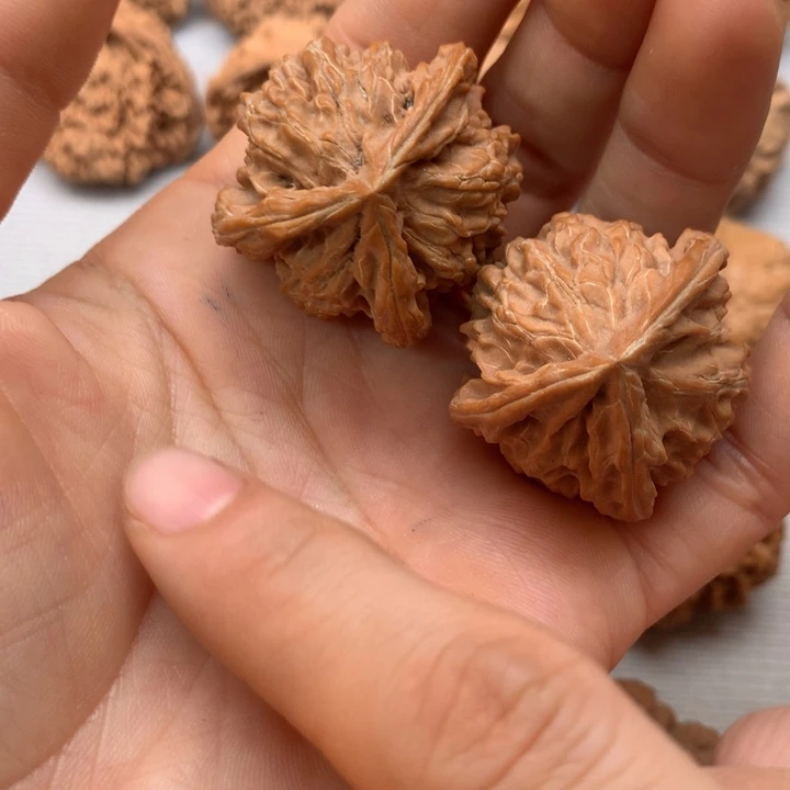 文玩核桃把件全品盘山三棱